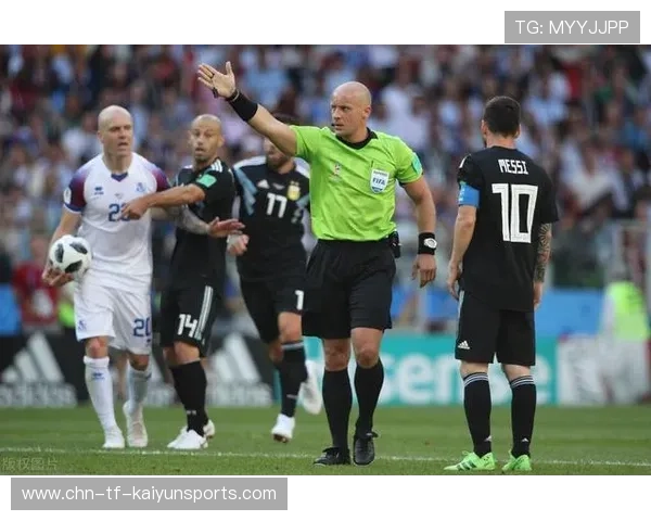 中国足球裁判体系监督机制与权威性提升，中国足球裁判规则